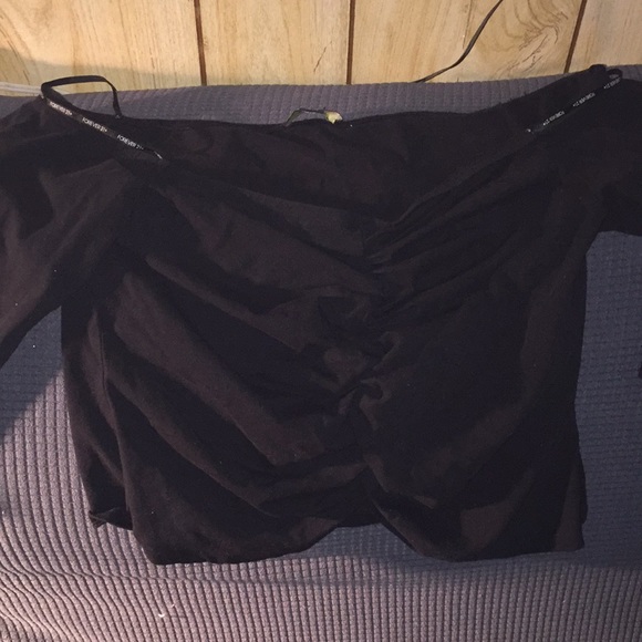 Crop top - Picture 1 of 2